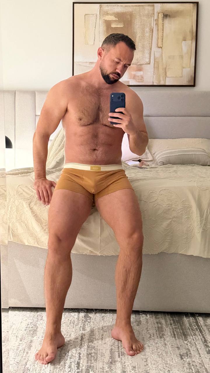 Nik.Hola Essential Boxers